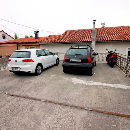 Apartment Leana Selce Luaran gambar